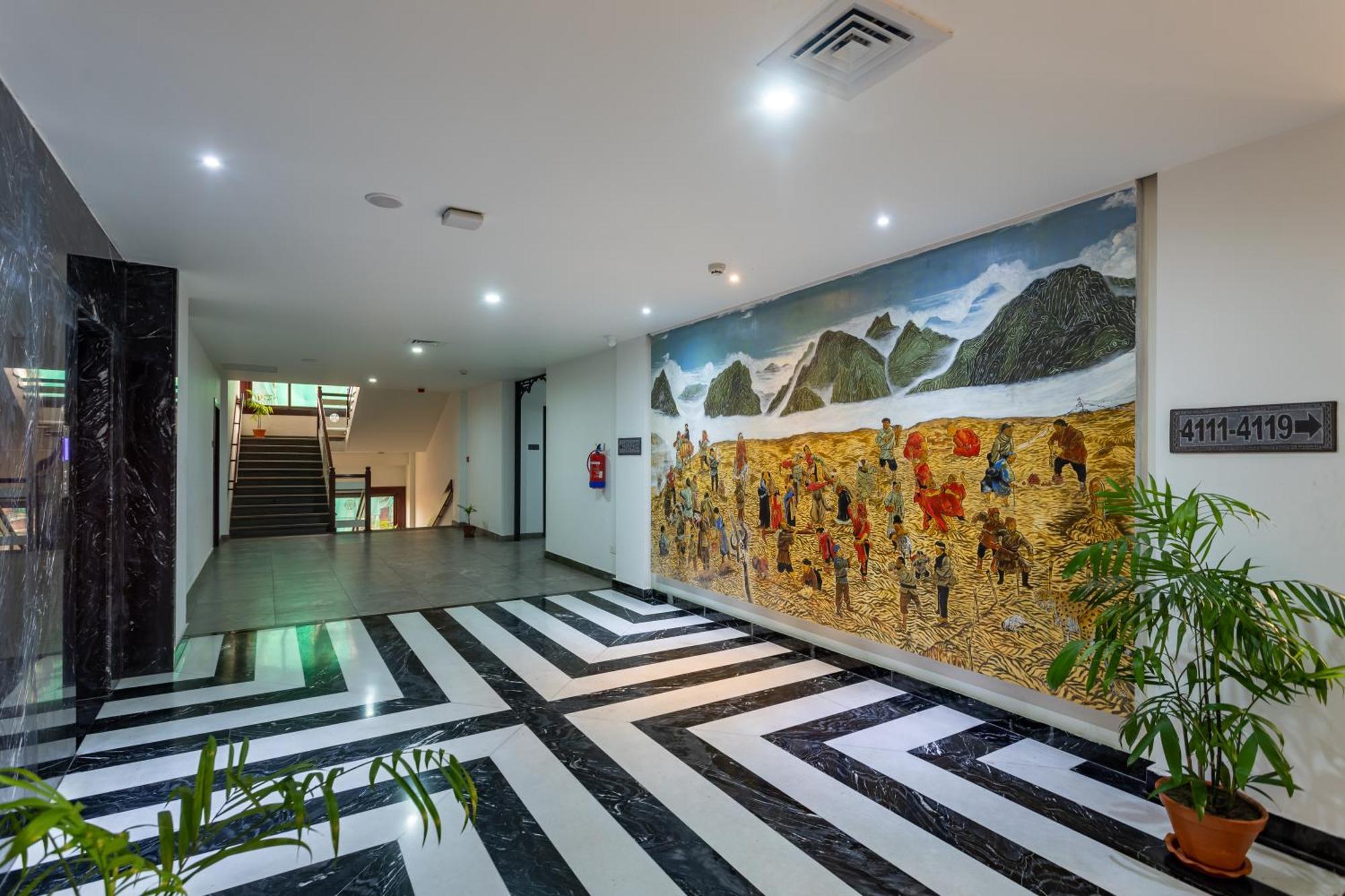 Hotel Lo Mustang Katmandú Exterior foto